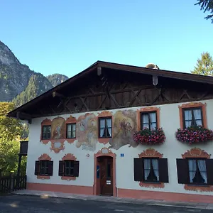 Im Lueftlmalereck, Mussldomahaus Apartment